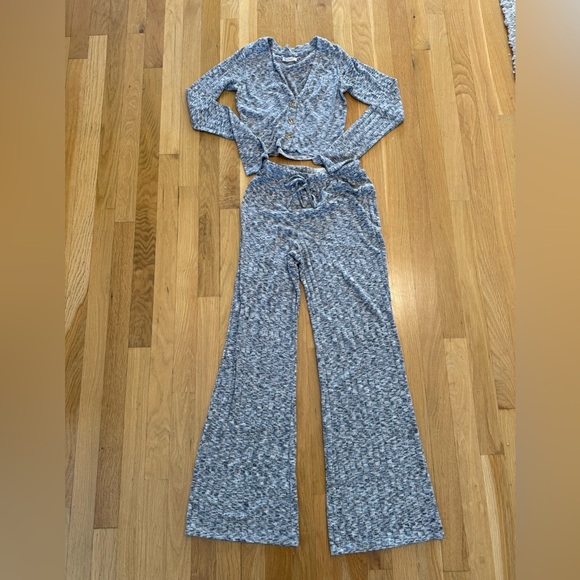 Billabong Essentials 2pc Lounge Set Knit Crop Top & Wide Leg Pants XS sold out - Picture 2 of 12